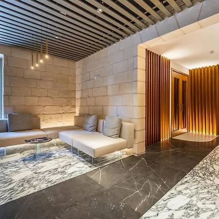 Luxury Apartment With Common Skypool In The Prestigious Mercury Tower By Sf Homes San Ġiljan Extérieur photo